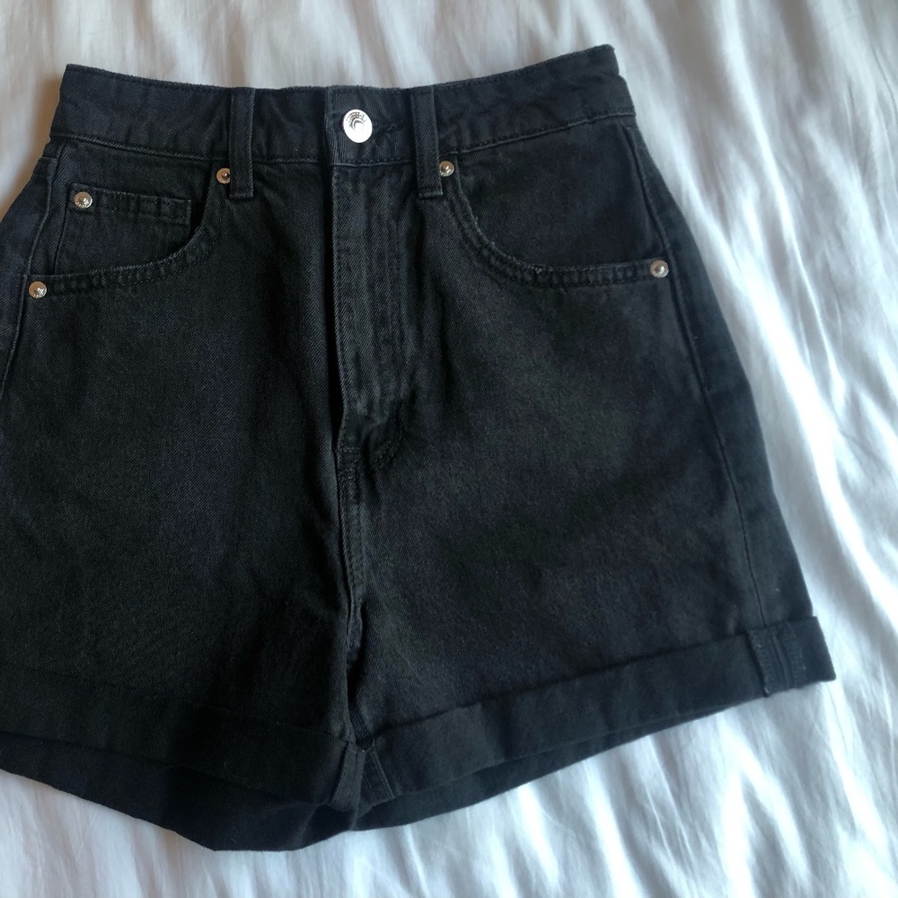 NWT High Wasited Mom Jean Shorts